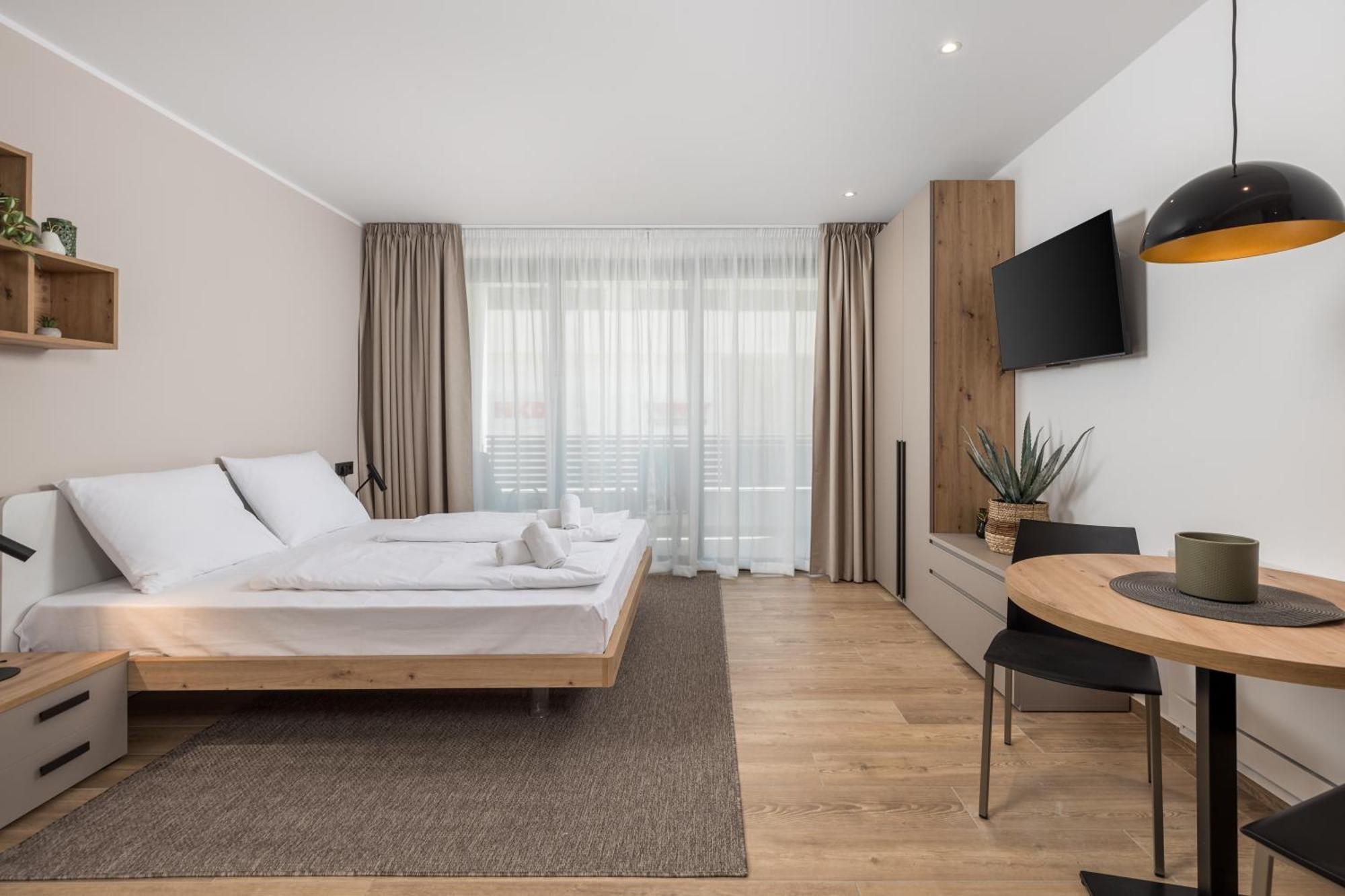 Apartma Belinda With Balcony